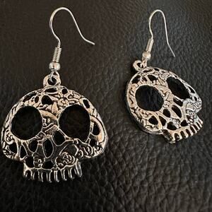 Gothic Day of the Dead Skull Silver Tone earrings